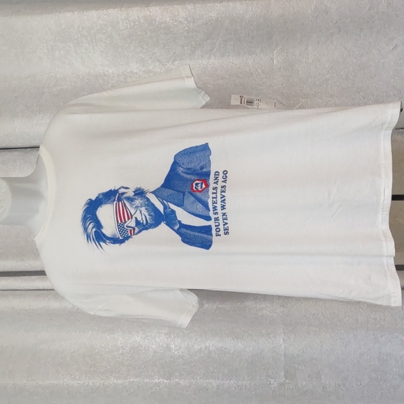 Quicksilver four swells and seven waves ago t-shirt USA Summer Surf XL USA Flag